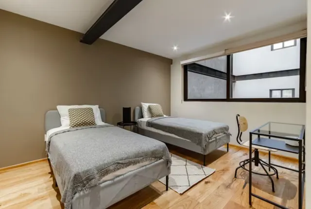 2 bedroom apartment · sleeps 1