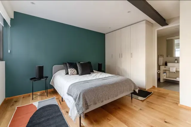 2 bedroom apartment · sleeps 5 (2)