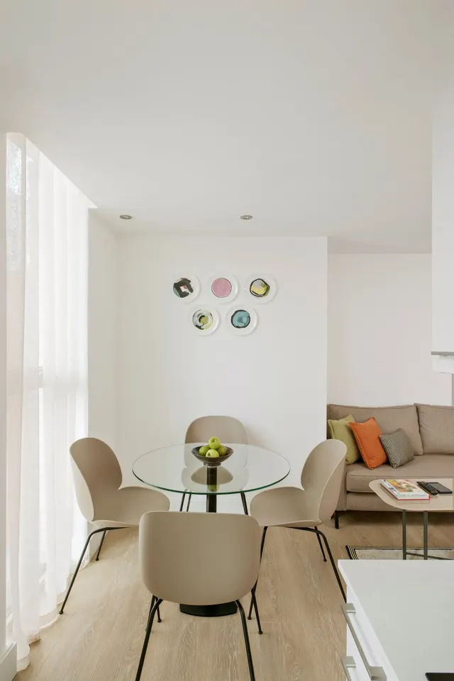 2 bedroom apartment · sleeps 4