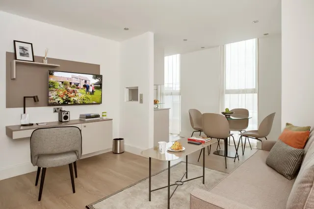 2 bedroom apartment · sleeps 4