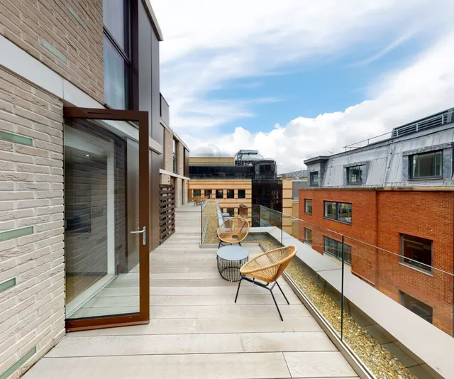 2 bedroom apartment · sleeps 1