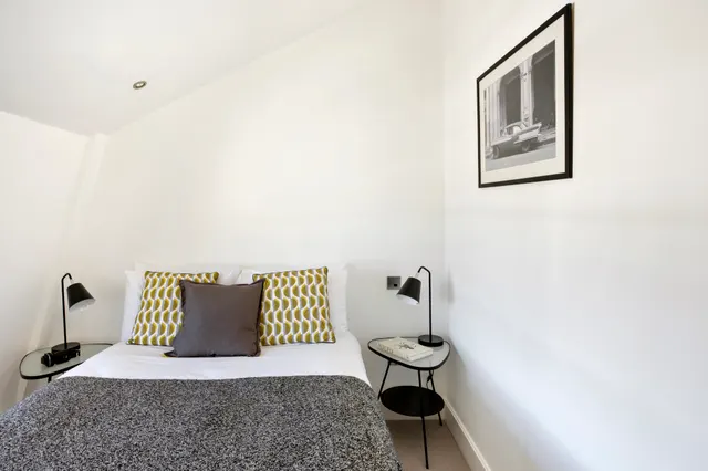 2 bedroom apartment