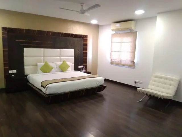 ADP-Crest Executive Suites