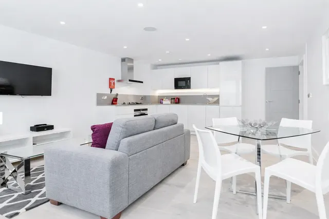 2 bedroom apartment