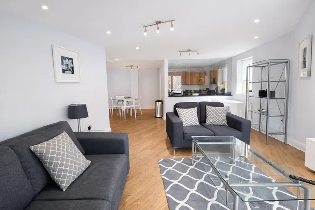 2 bedroom apartment