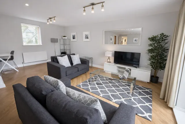 2 bedroom apartment