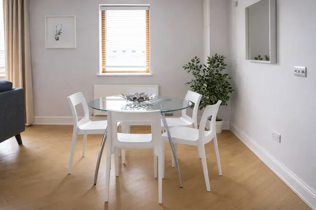 2 bedroom apartment