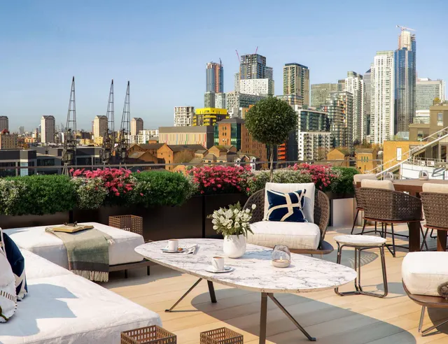 Hybrid Resi Canary wharf