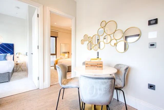 Hybrid Resi Canary wharf