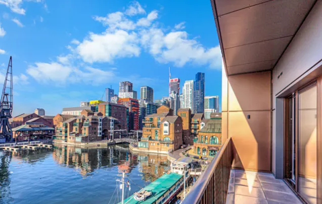 Hybrid Resi Canary wharf