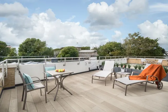 1 bedroom apartment · sleeps 1