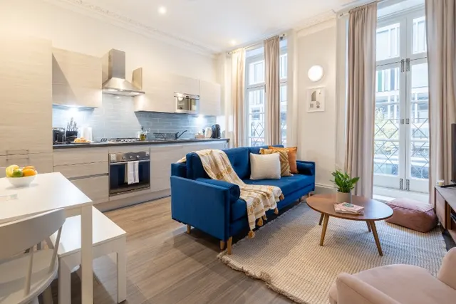 1 bedroom apartment · sleeps 4 · 1 bath