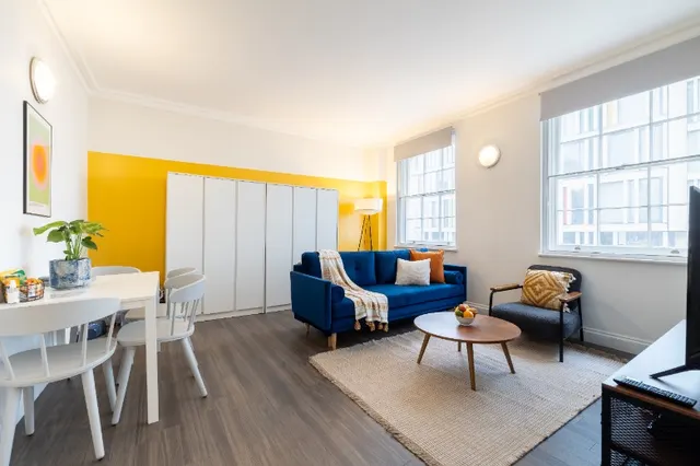 1 bedroom apartment · sleeps 4 · 1 bath (2)
