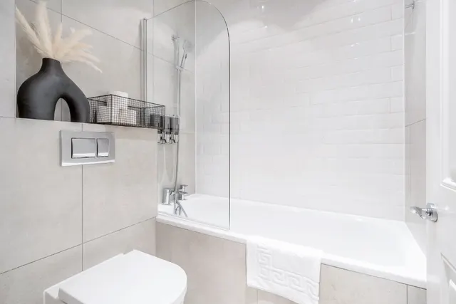 2 bedroom apartment · sleeps 2