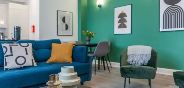 2 bedroom apartment · sleeps 6