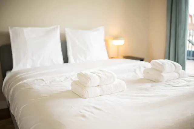 3 bedroom apartment · sleeps 5