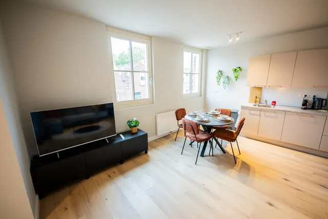 3 bedroom apartment · sleeps 7