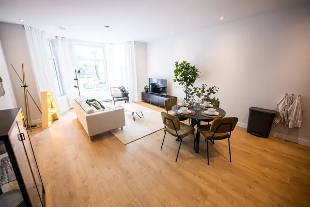 2 bedroom apartment · sleeps 4