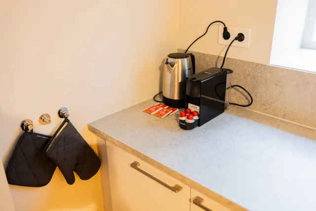 3 bedroom apartment · sleeps 5