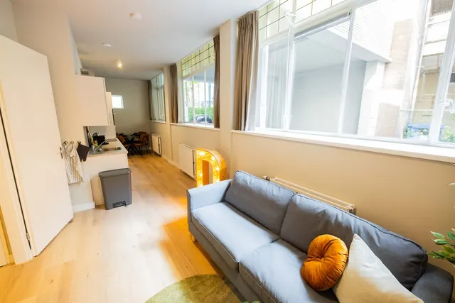 3 bedroom apartment · sleeps 6 (3)