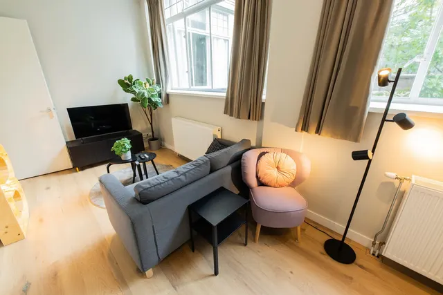 3 bedroom apartment · sleeps 6