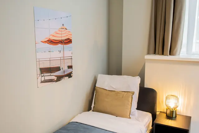 3 bedroom apartment · sleeps 4