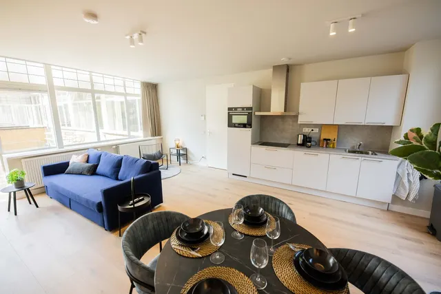 2 bedroom apartment · sleeps 4
