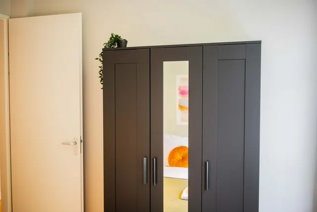 2 bedroom apartment · sleeps 4