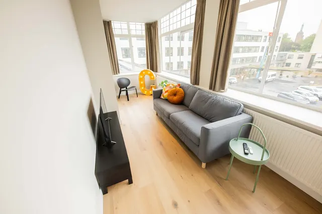 3 bedroom apartment · sleeps 5 (2)
