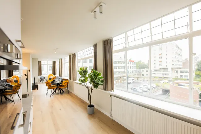 3 bedroom apartment · sleeps 5 (2)