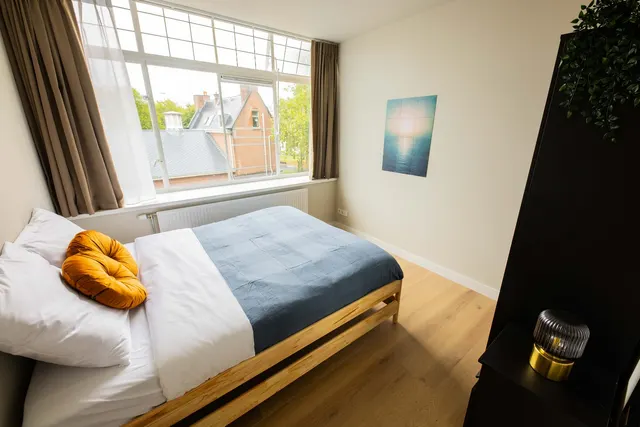 3 bedroom apartment · sleeps 5 (2)