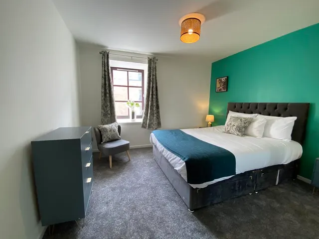 Bell Street Warehouse One Bedroom Apartm