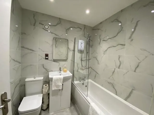 Bell Street Warehouse One Bedroom Apartm