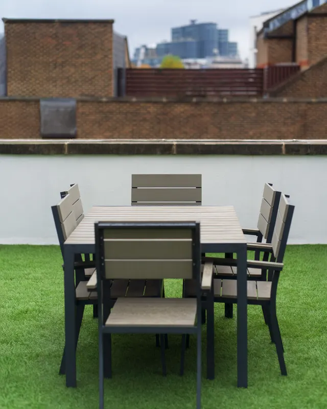 Monarch House Serviced Apartments