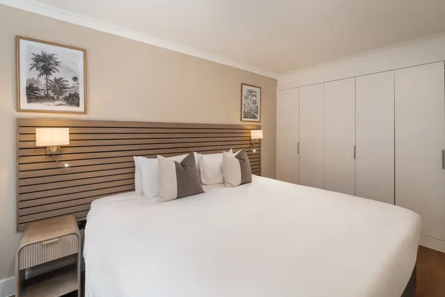 Studio · sleeps 1 (2)