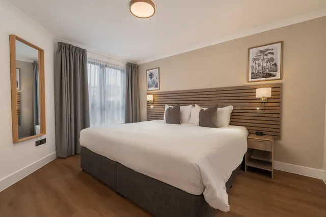 Studio · sleeps 1 (2)