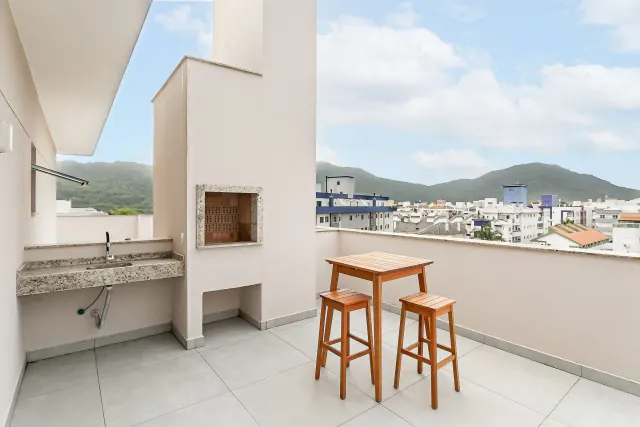 1 Quarto Andar Alto com Aquecimento - Tipo MU4-B
